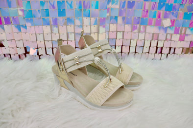 Lyra Gold Comb Wedge Sandal