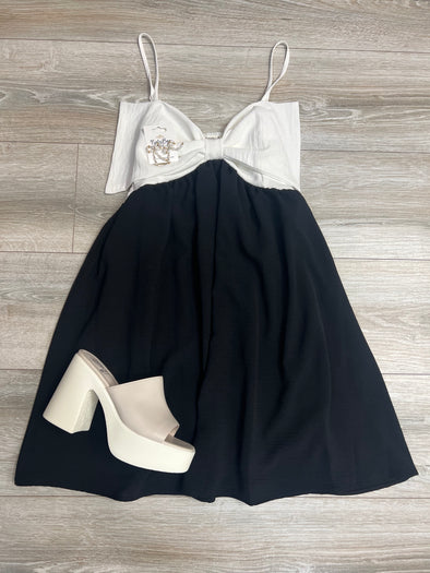 Contrast Bow Detailed Mini Dress